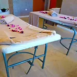 Отель Paradise Hotel & Relax Center Поморие