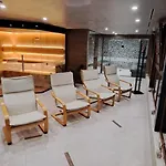 Отель Paradise Hotel & Relax Center 3*