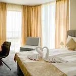 Paradise Hotel & Relax Center 3* Поморие