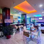 Paradise Hotel & Relax Center Отель 3*