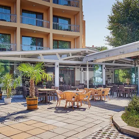 Paradise & Relax Center 3* Pomorie