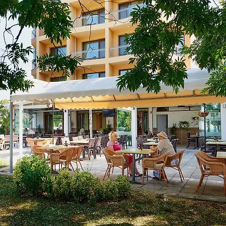Hotell Paradise & Relax Center