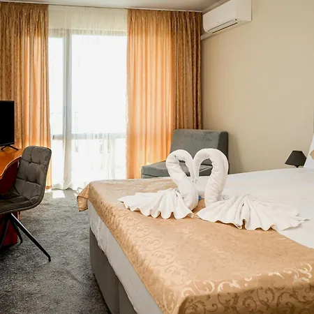Paradise Hotel & Relax Center Отель 3*