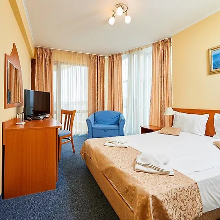 Paradise & Relax Center Hotel 3*