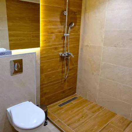 Paradise & Relax Center 3* بوموري