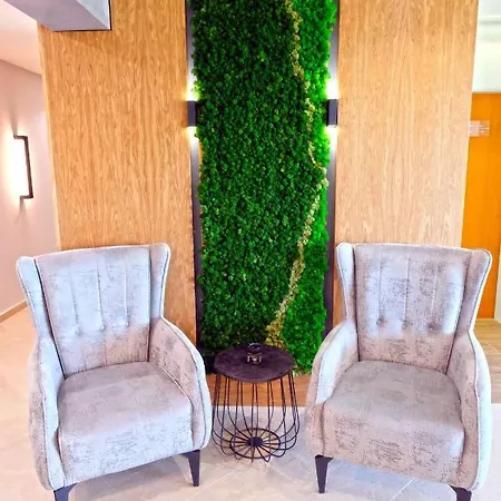 Paradise & Relax Center فندق بوموري