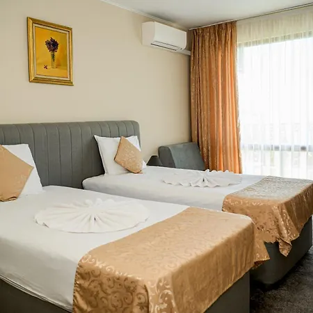 Paradise Hotel & Relax Center