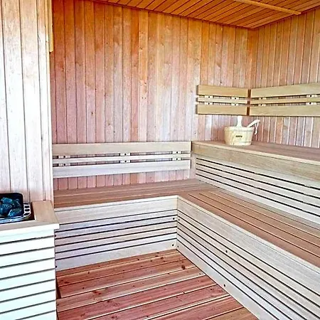 Hotel Paradise & Relax Center 3*