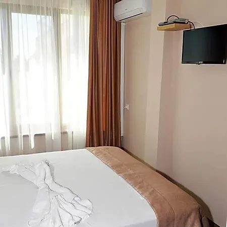 فندق Paradise & Relax Center 3*