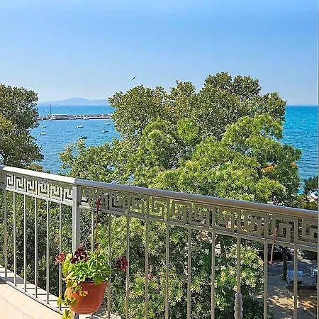 Paradise & Relax Center Hotel Pomorie